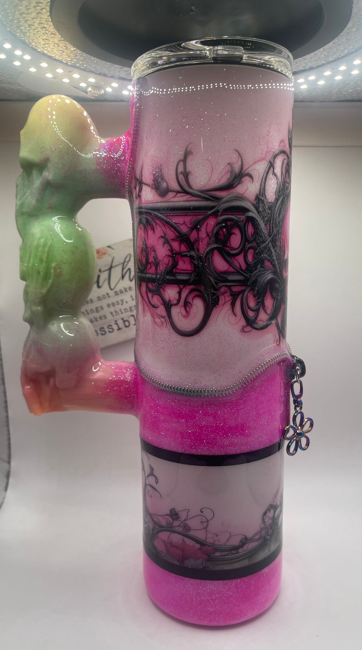 35oz Tall Skinny Fancy Skull