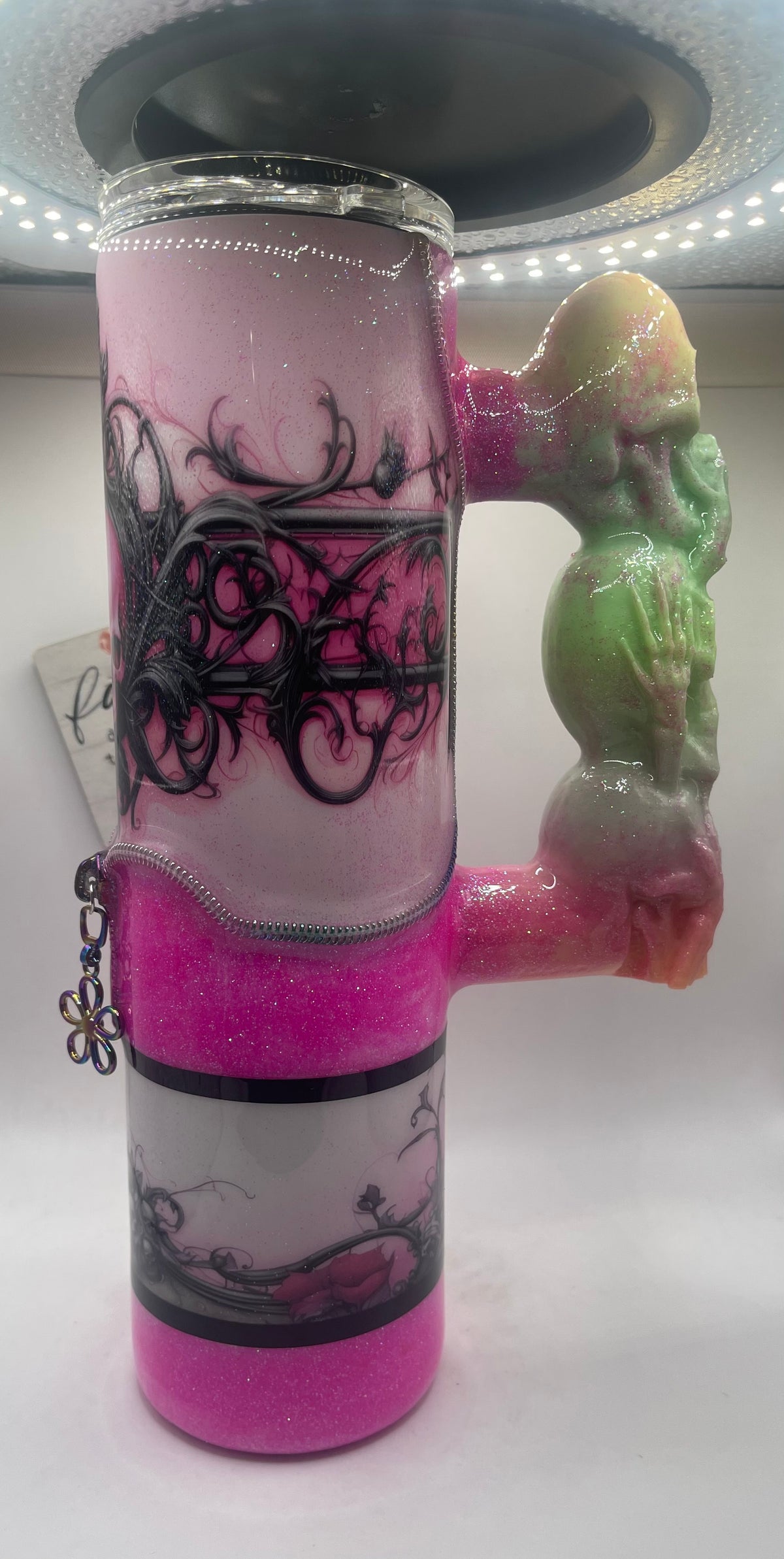 35oz Tall Skinny Fancy Skull